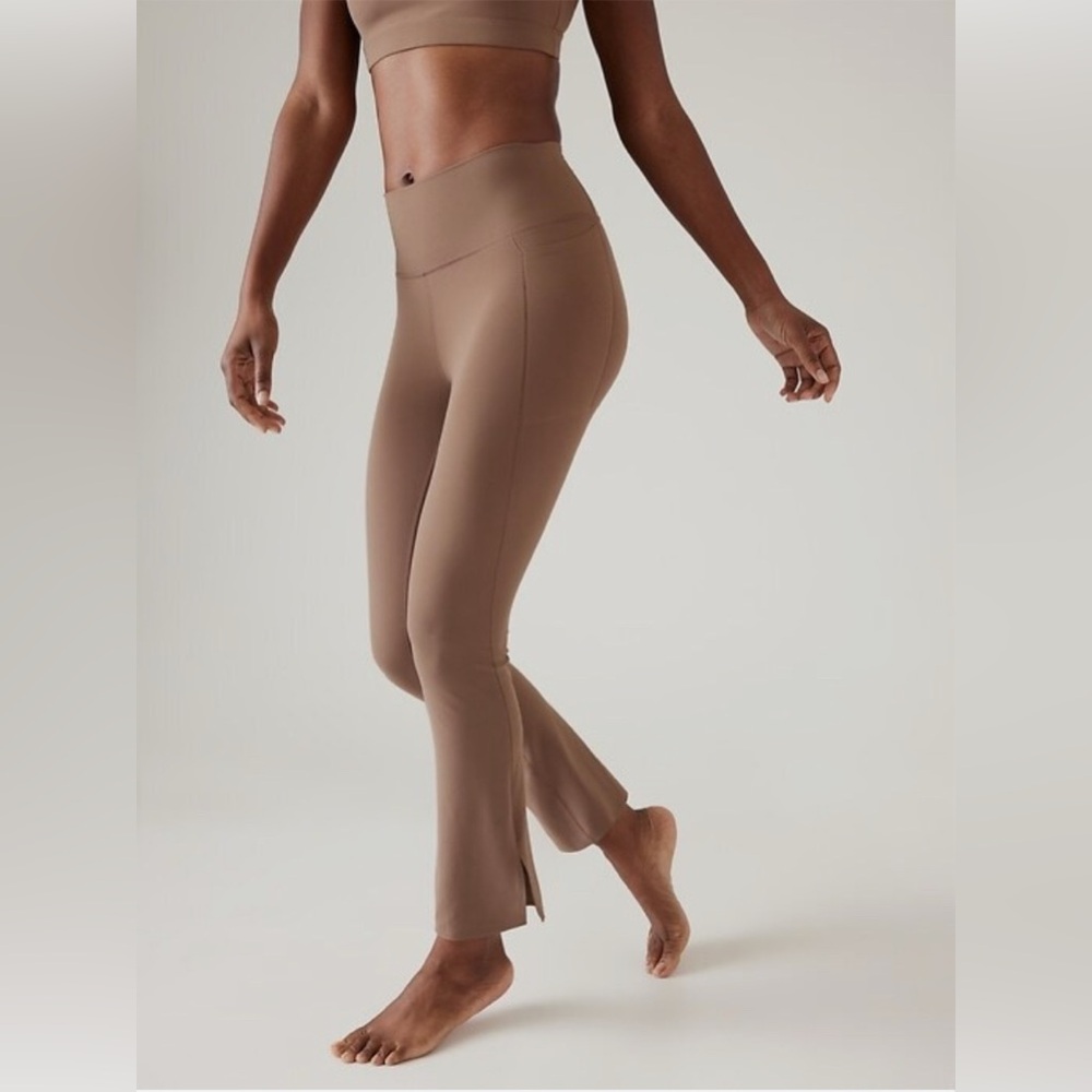 Athleta Brown Transcend Stash Crop Pants